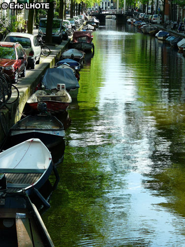 Barques sur un canal