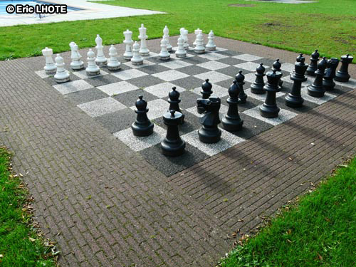 Jeu d'Ã©checs de jardin