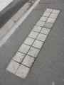 Bande-podotactile-en-pave-beton-20131020185027.jpg